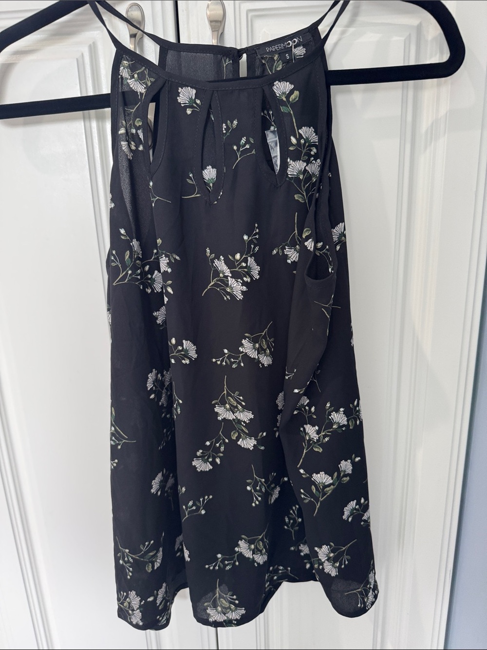 Paper Moon zealots Black Floral Cutout A-Line blouse sz S NWT